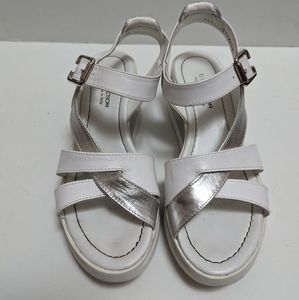 TJ Collection Handmade In Italy Womens Sz 38/37.5 White Wedges Leather Sandals